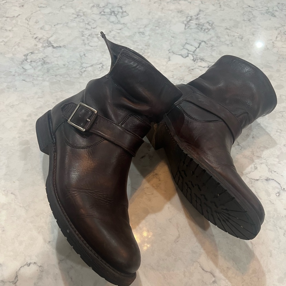 Frye Natalie Short Engineer Boot | Brown Leather - Picture 4 of 7